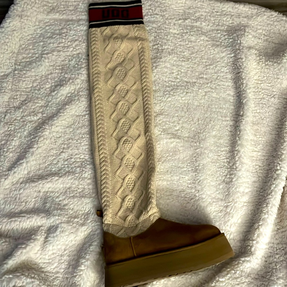 Ugg Classic Sweater Letter Tall
